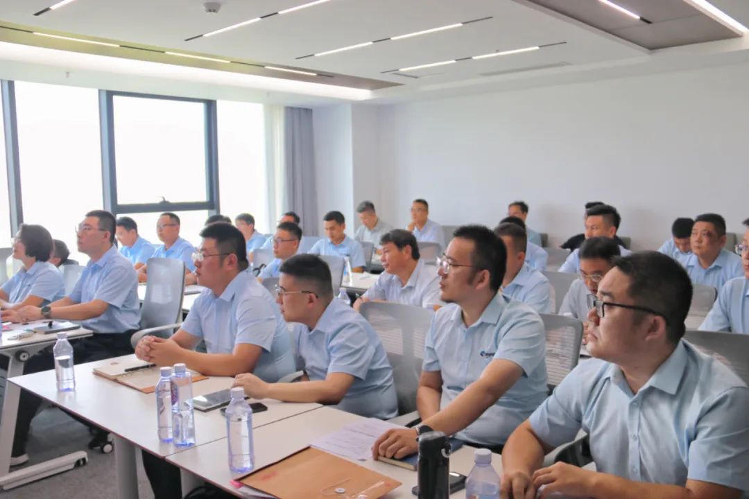 2024年上半年中層管理干部述職會議：述職曬答卷，砥礪再奮進。